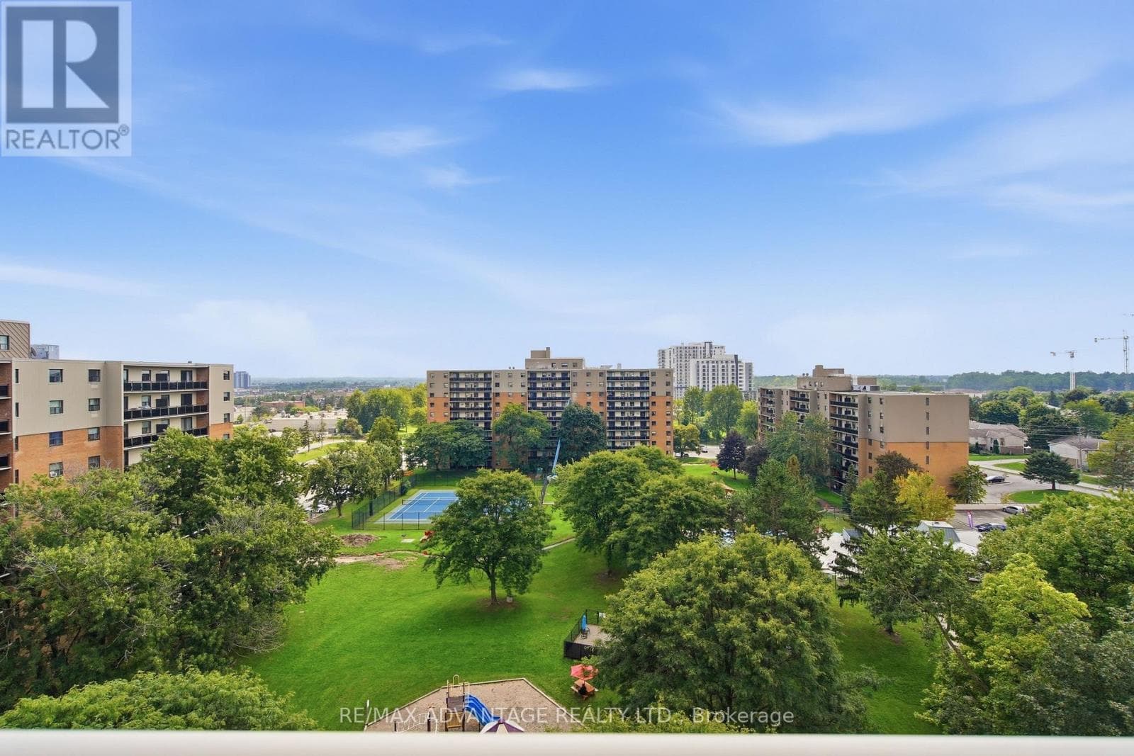 1005- 931 Wonderland Road