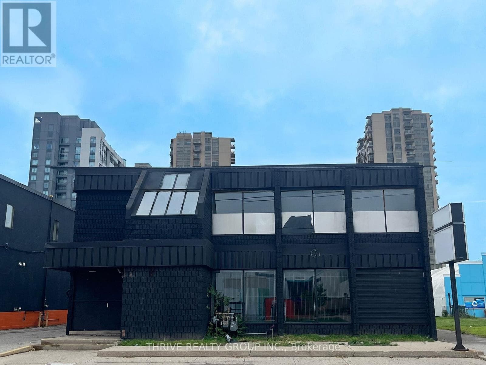724 York Street