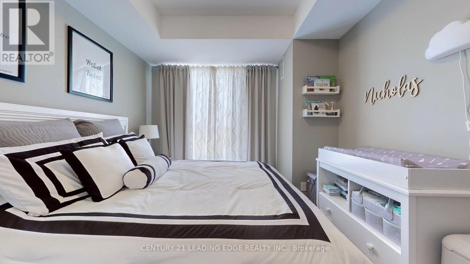 Single Family at 427- 50 Ann O'Reilly Road, Toronto (Henry Farm), Ontario - Photo 7 - RE/MAX Garden City Realty