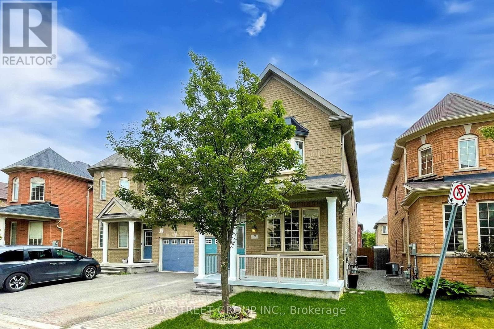 7 Tufo Avenue