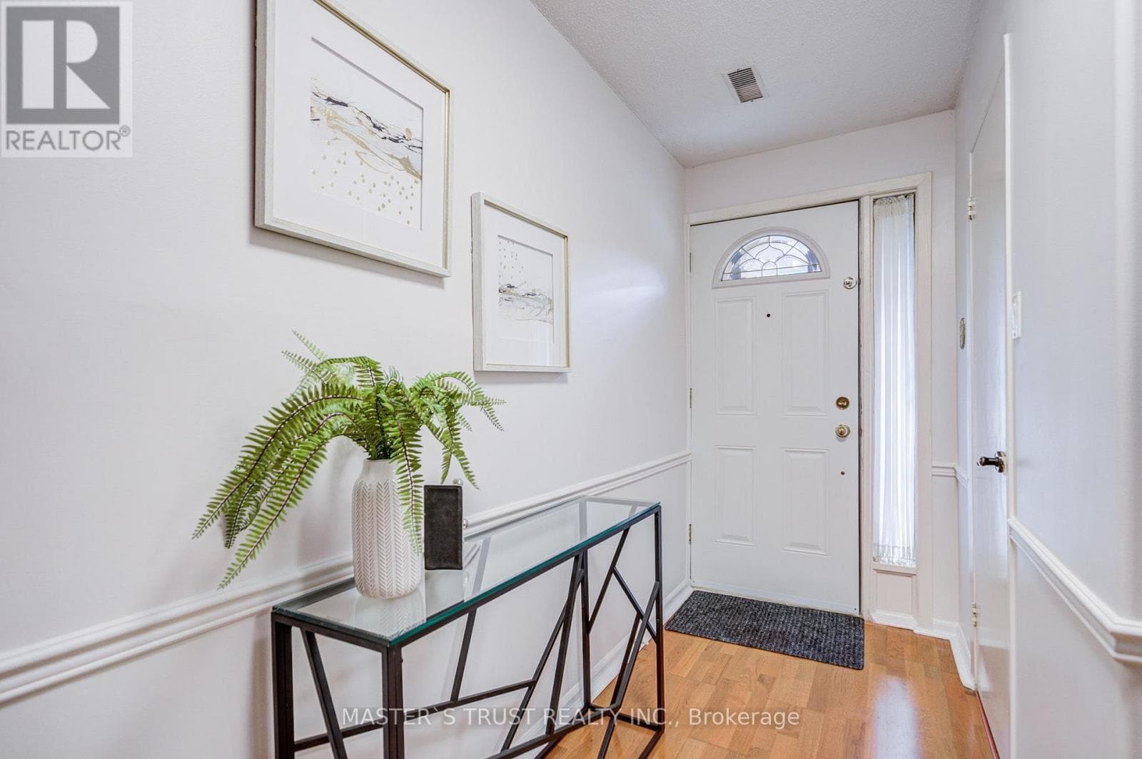Single Family at 35 Bards Walkway, Toronto (Pleasant View), Ontario - Photo 3 - RE/MAX Garden City Realty