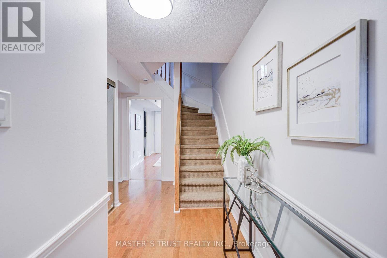 Single Family at 35 Bards Walkway, Toronto (Pleasant View), Ontario - Photo 5 - RE/MAX Garden City Realty