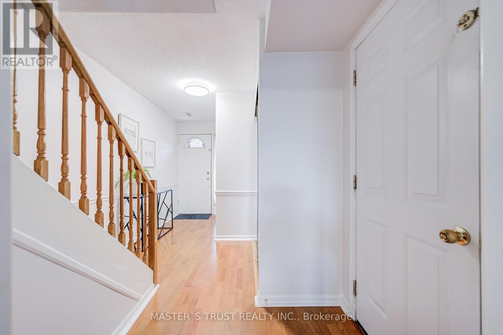 Single Family at 35 Bards Walkway, Toronto (Pleasant View), Ontario - Photo 9 - RE/MAX Garden City Realty