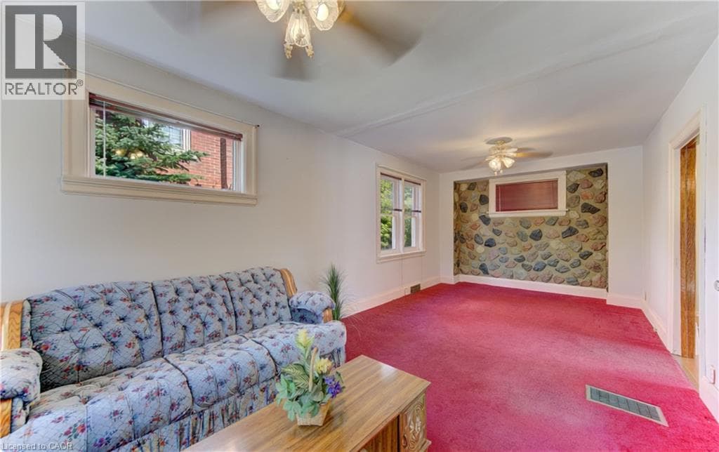 Single Family at 224 WEBER Street, Kitchener, Ontario - Photo 7 - RE/MAX Garden City Realty