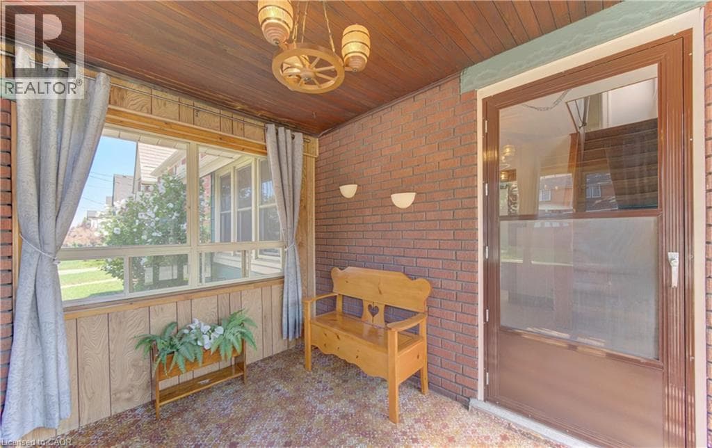 Single Family at 224 WEBER Street, Kitchener, Ontario - Photo 4 - RE/MAX Garden City Realty