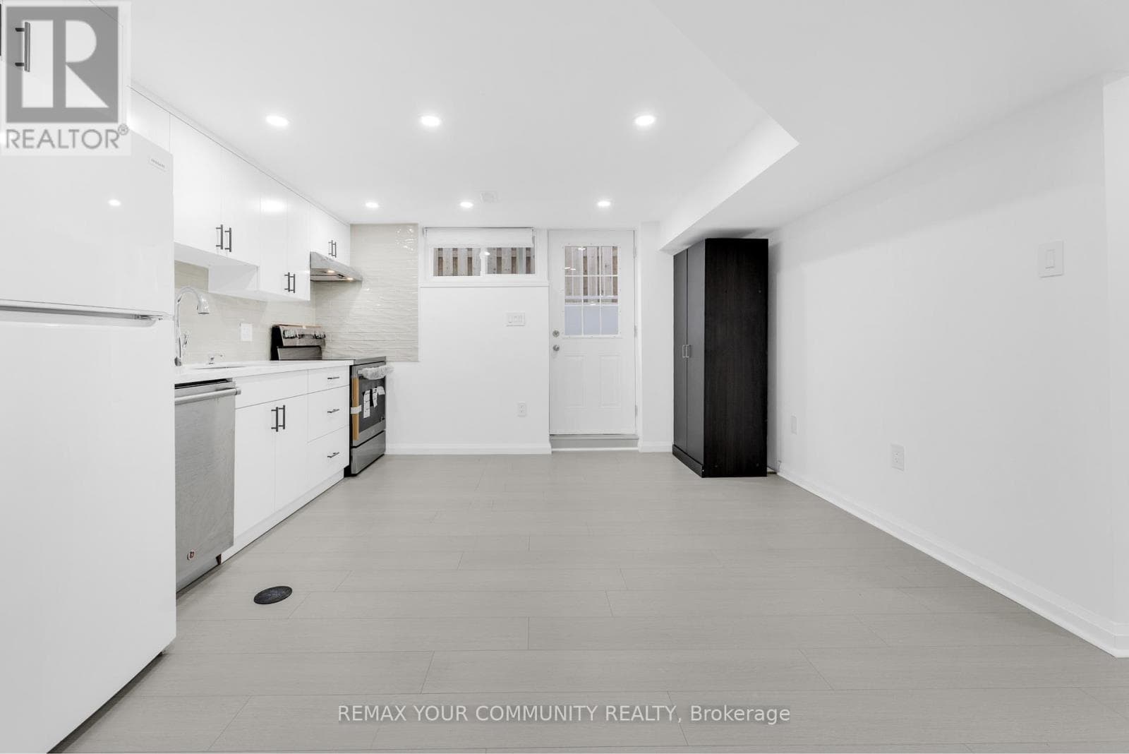 Single Family at BSMT- 39 Veerland Drive, Toronto (Rustic), Ontario - Photo 6 - RE/MAX Garden City Realty