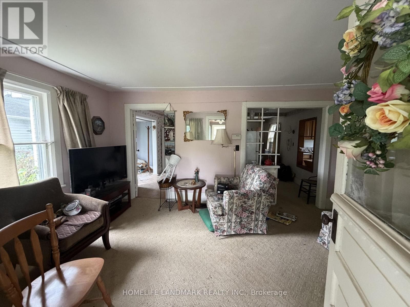 Single Family at 18 Burford-Delhi Townline Road, Brant (Burford), Ontario - Photo 6 - RE/MAX Garden City Realty