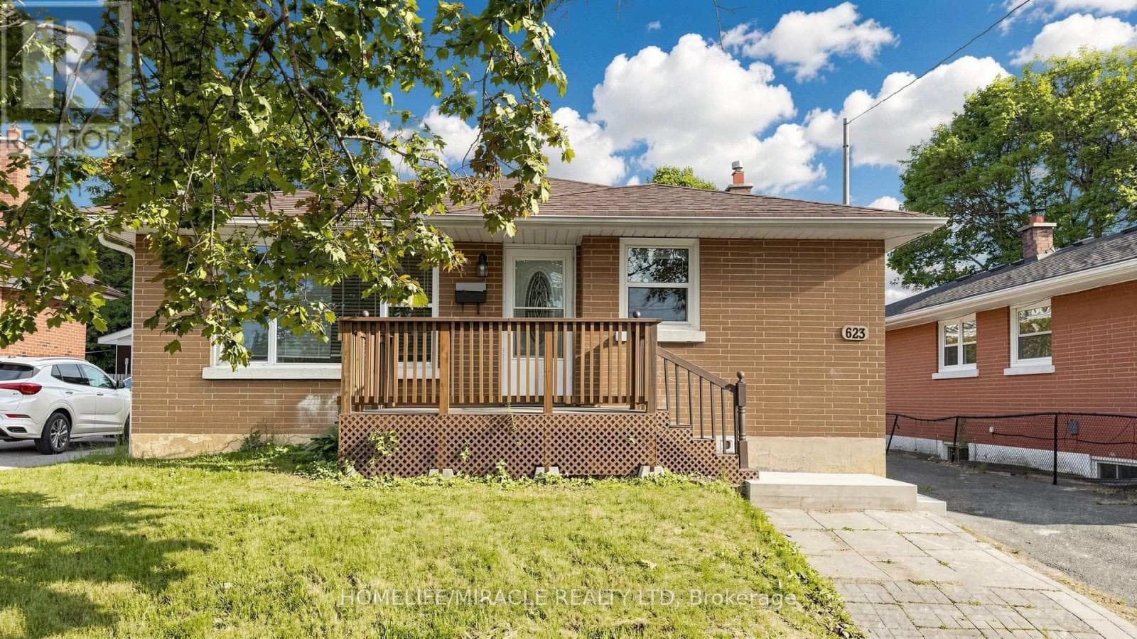 Single Family at 623 Olive Avenue, Oshawa (Donevan), Ontario - Photo 4 - RE/MAX Garden City Realty