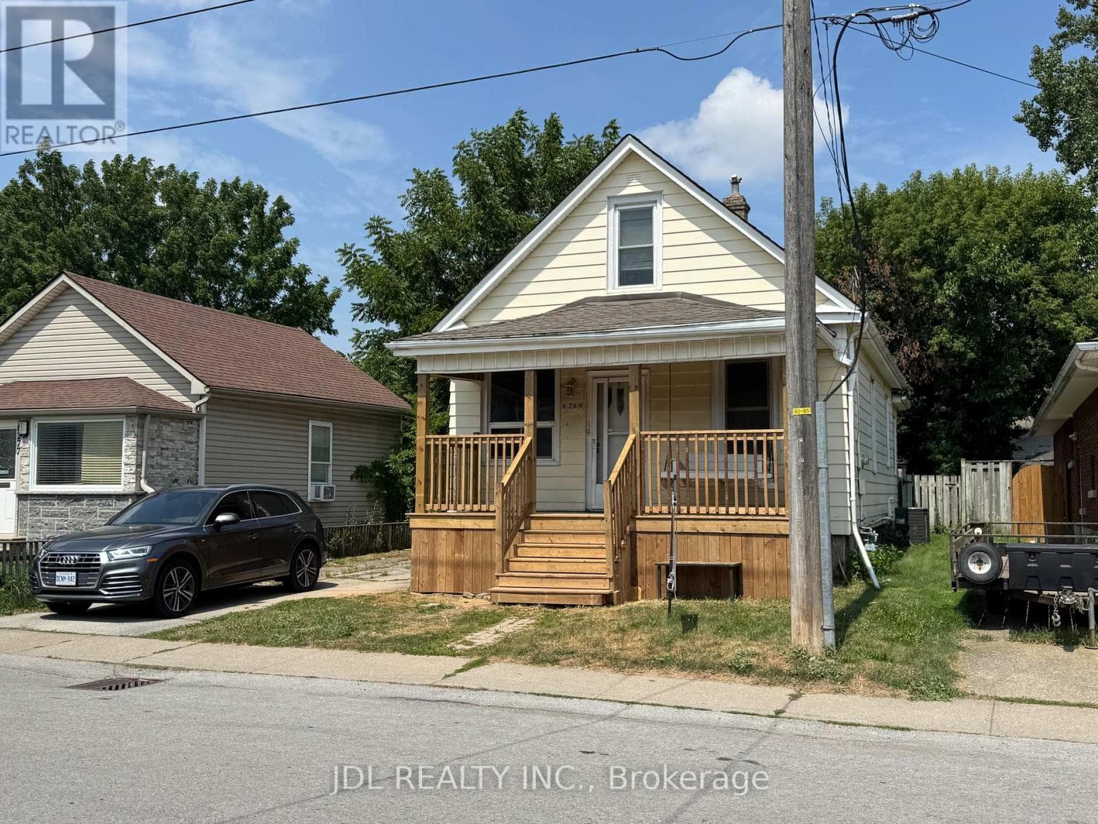 Single Family at 6269 Ash Street, Niagara Falls (Dorchester), Ontario - Photo 2 - RE/MAX Garden City Realty