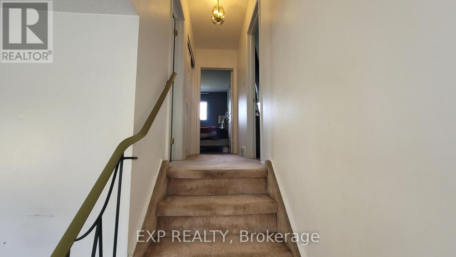 Single Family at 1747 Heron Road, Ottawa, Ontario - Photo 7 - RE/MAX Garden City Realty