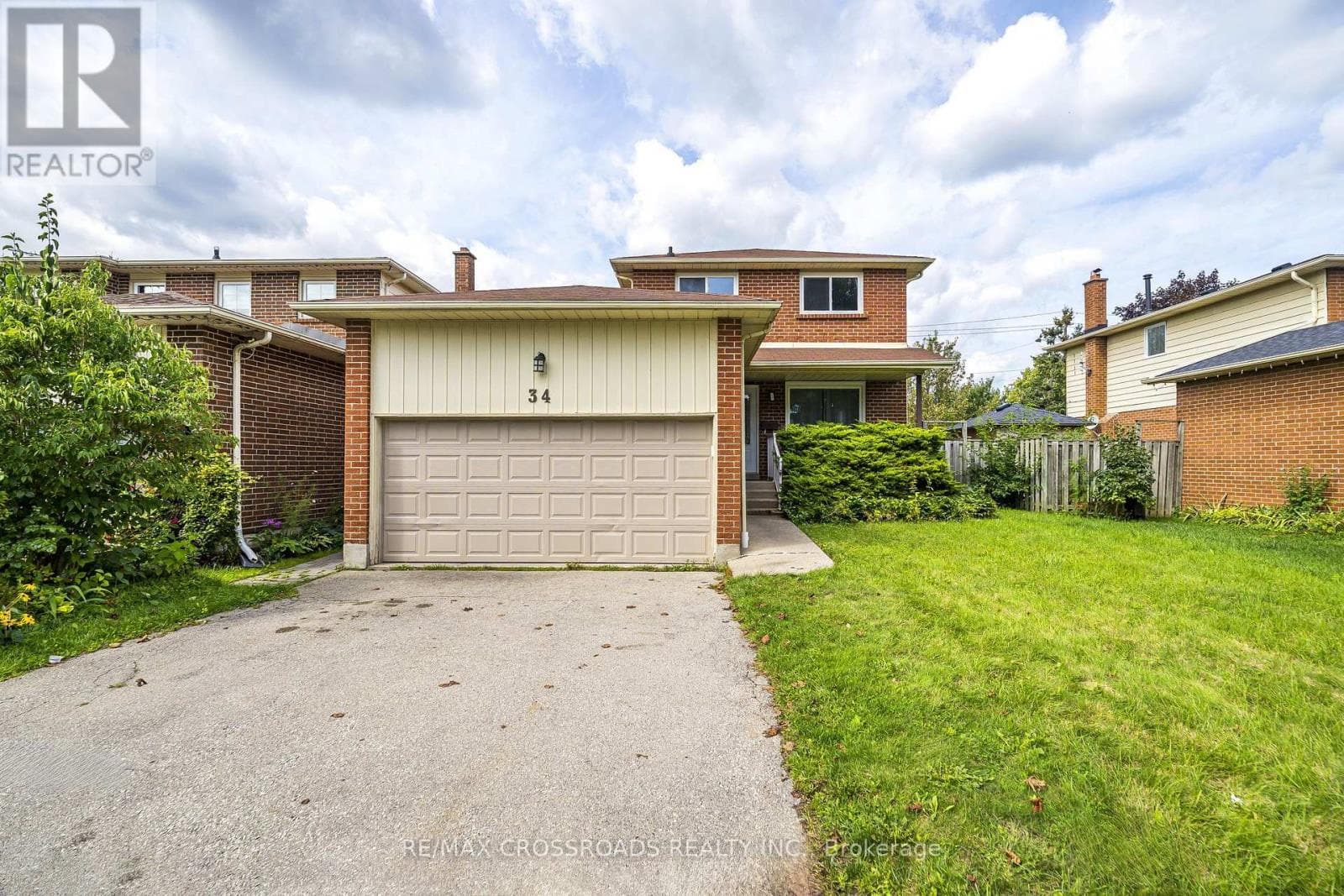 Single Family at Main/2nd- 34 Blue Anchor Trail, Toronto (Rouge), Ontario - Photo 3 - RE/MAX Garden City Realty