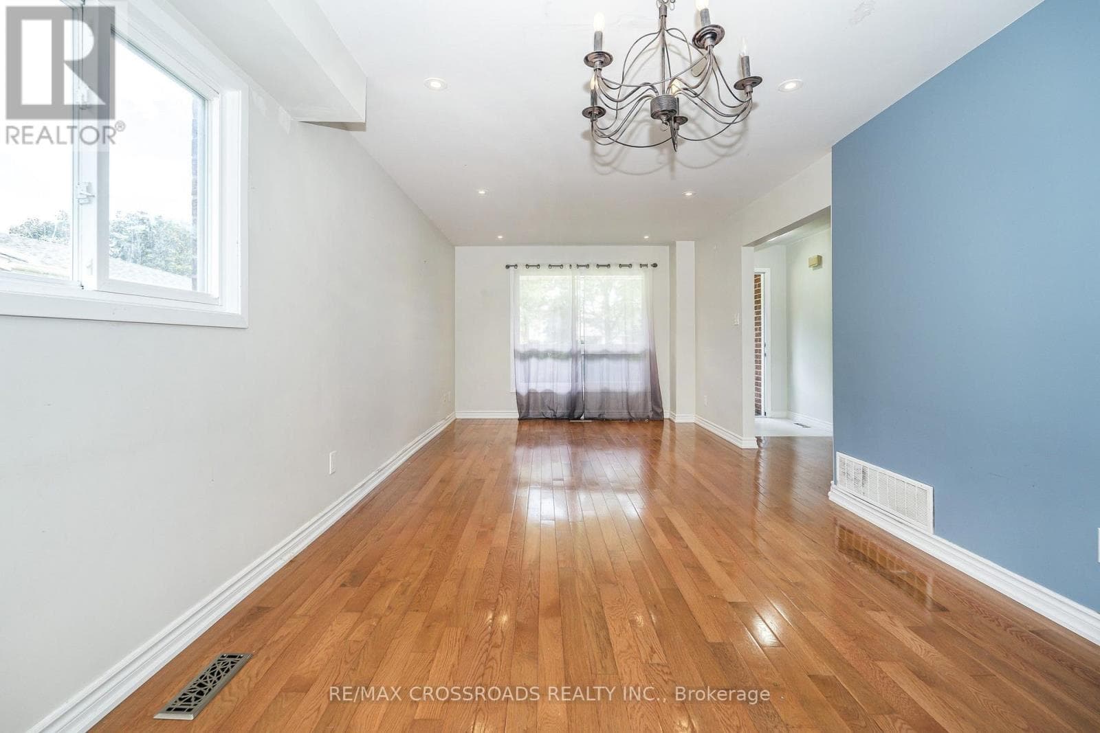 Single Family at Main/2nd- 34 Blue Anchor Trail, Toronto (Rouge), Ontario - Photo 8 - RE/MAX Garden City Realty