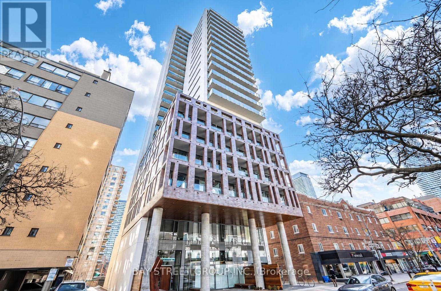 407- 81 Wellesley Street