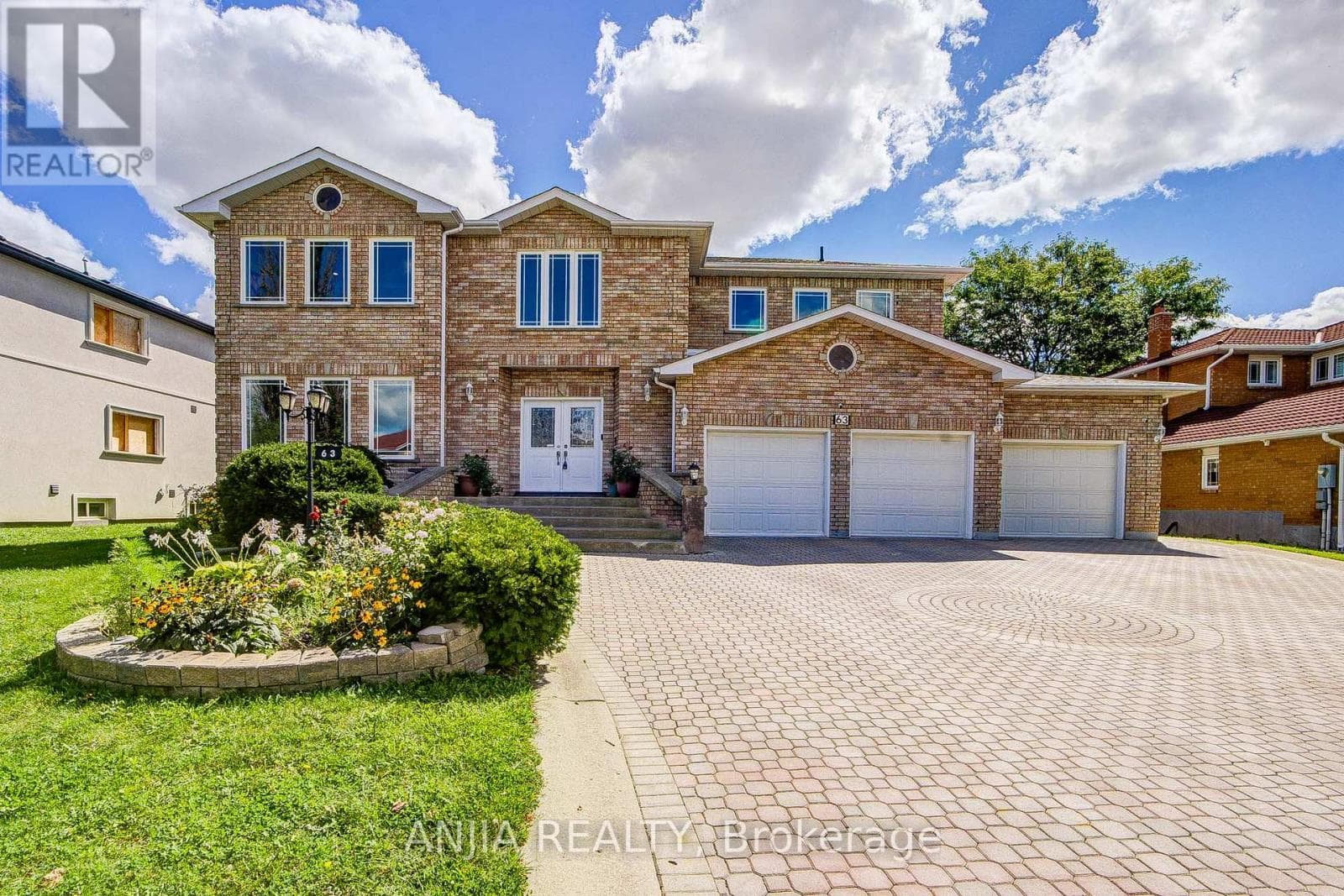 63 Beckenridge Drive