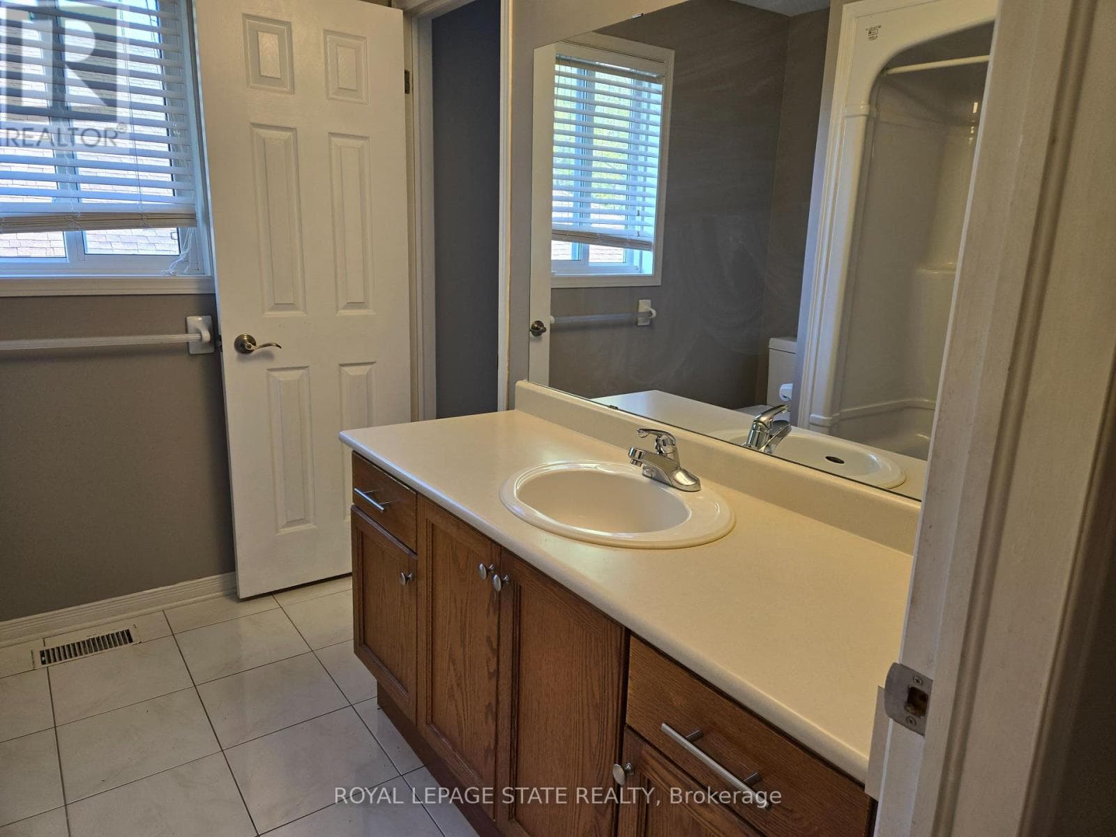 Single Family at 73 Foxtail Avenue, Welland (West Welland), Ontario - Photo 10 - RE/MAX Garden City Realty