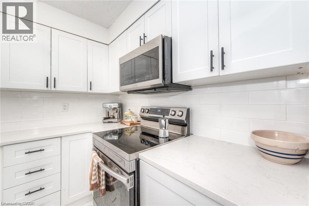 Single Family at 402- 225 HARVARD Place, Waterloo, Ontario - Photo 4 - RE/MAX Garden City Realty