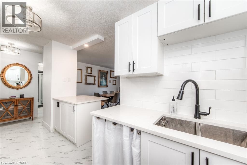 Single Family at 402- 225 HARVARD Place, Waterloo, Ontario - Photo 5 - RE/MAX Garden City Realty