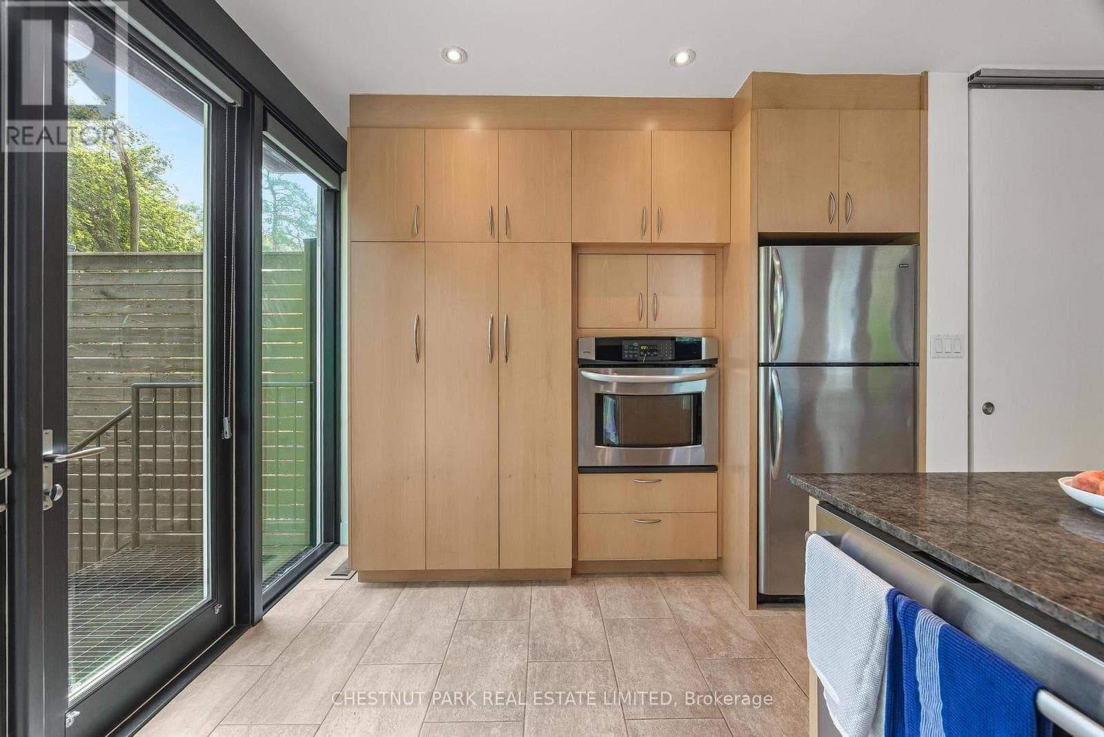Single Family at 211 Snowdon Avenue, Toronto (Lawrence Park North), Ontario - Photo 9 - RE/MAX Garden City Realty