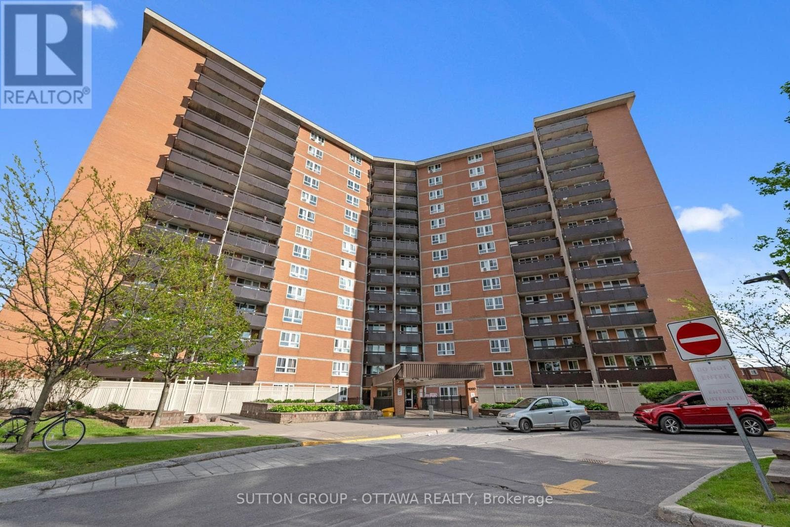 516- 2000 Jasmine Crescent