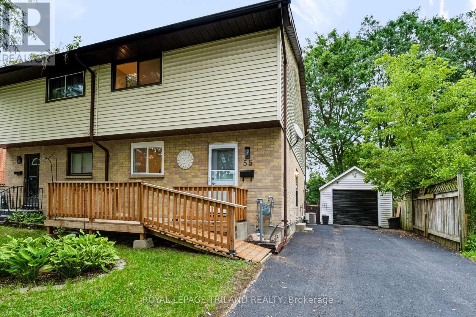 55 Mohegan Crescent