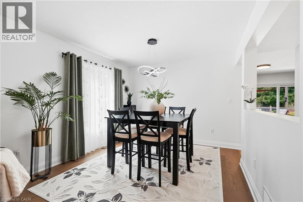 Single Family at 325 FOXTAIL Avenue, Welland, Ontario - Photo 6 - RE/MAX Garden City Realty