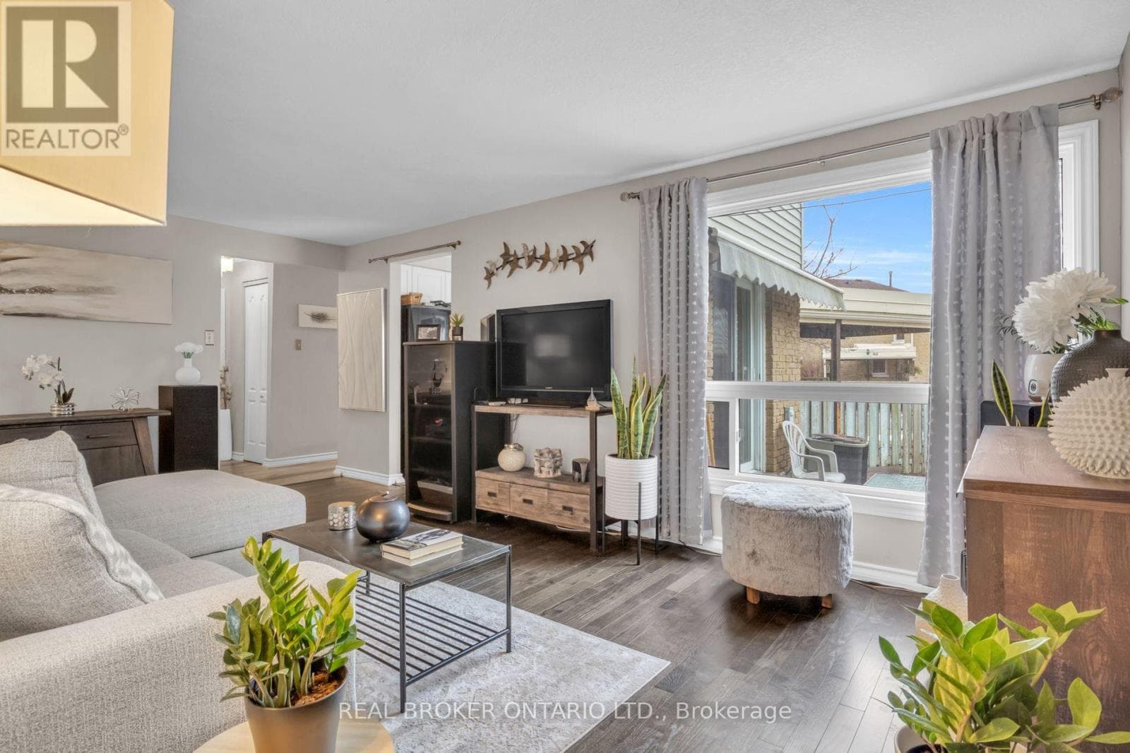15- 415 Morgan Avenue