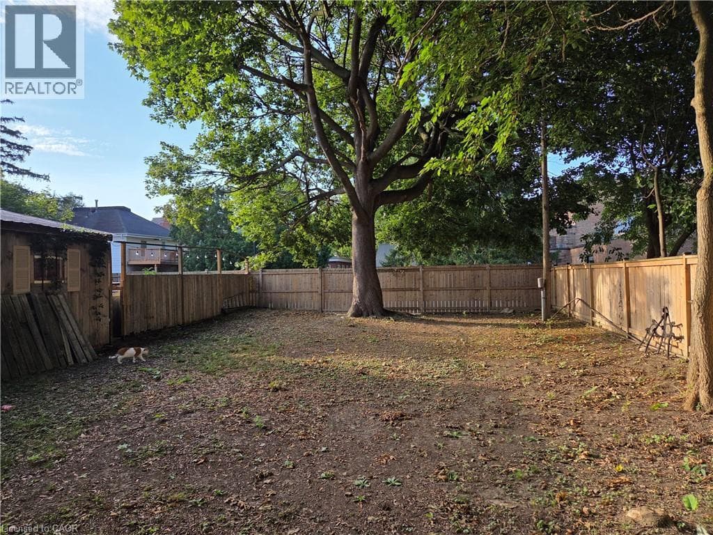 Single Family at 24 STANLEY Avenue, Chatham-Kent, Ontario - Photo 3 - RE/MAX Garden City Realty
