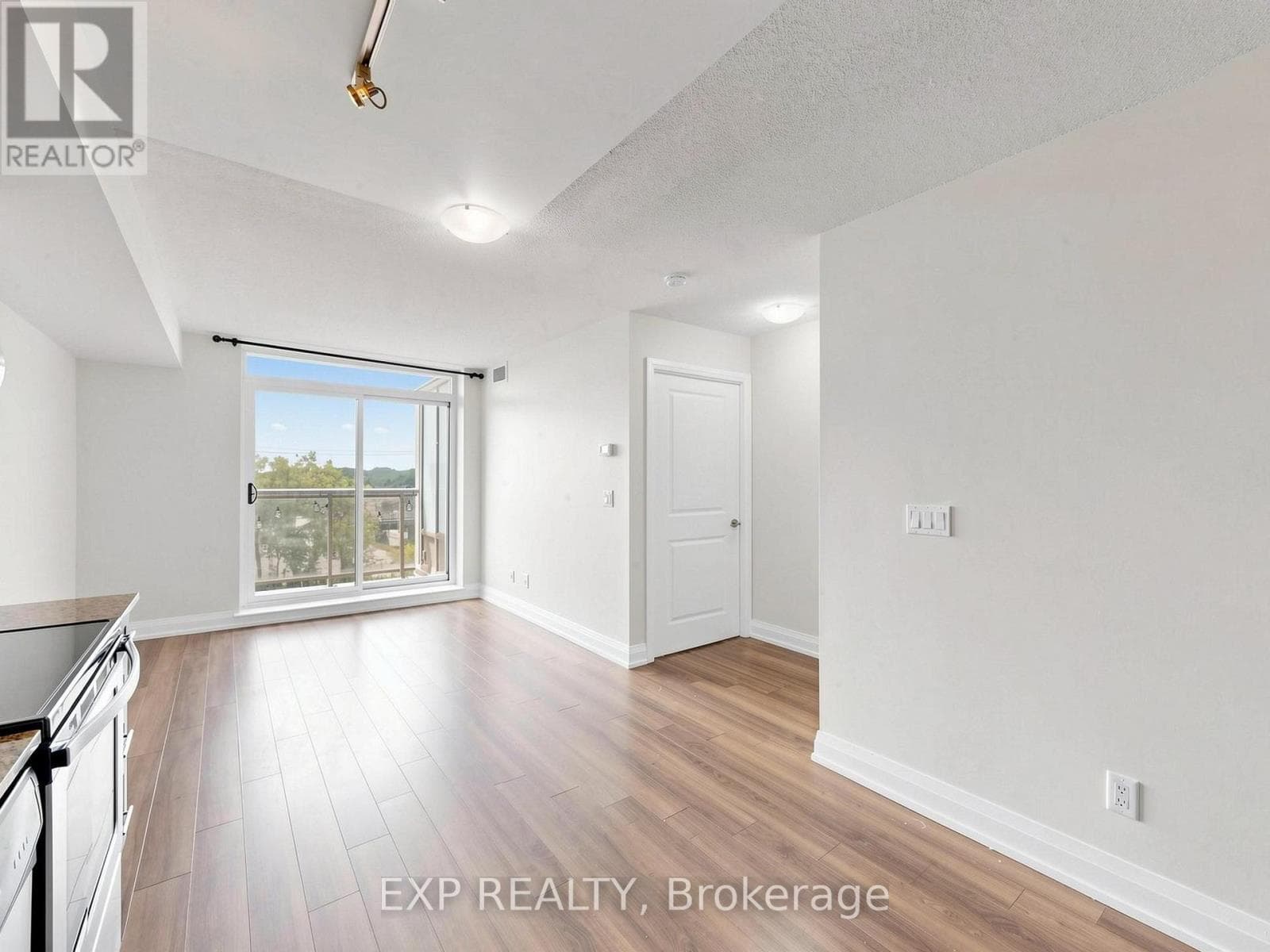 Single Family at 415- 3520 Danforth Avenue, Toronto (Oakridge), Ontario - Photo 2 - RE/MAX Garden City Realty