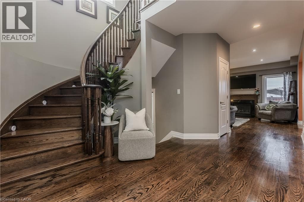 Single Family at 24 NEWCASTLE Court, Hamilton, Ontario - Photo 3 - RE/MAX Garden City Realty