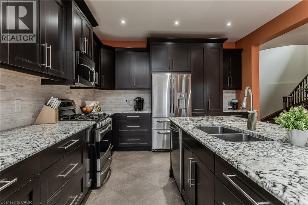 Single Family at 24 NEWCASTLE Court, Hamilton, Ontario - Photo 8 - RE/MAX Garden City Realty