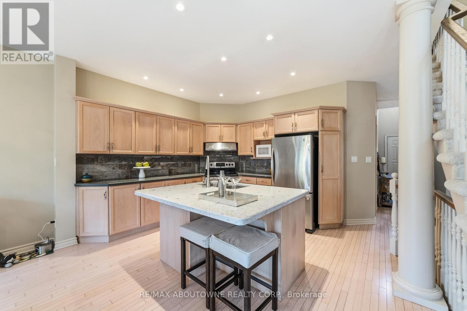 Single Family at 12- 575 Simcoe Street, Niagara-on-the-Lake (Town), Ontario - Photo 6 - RE/MAX Garden City Realty