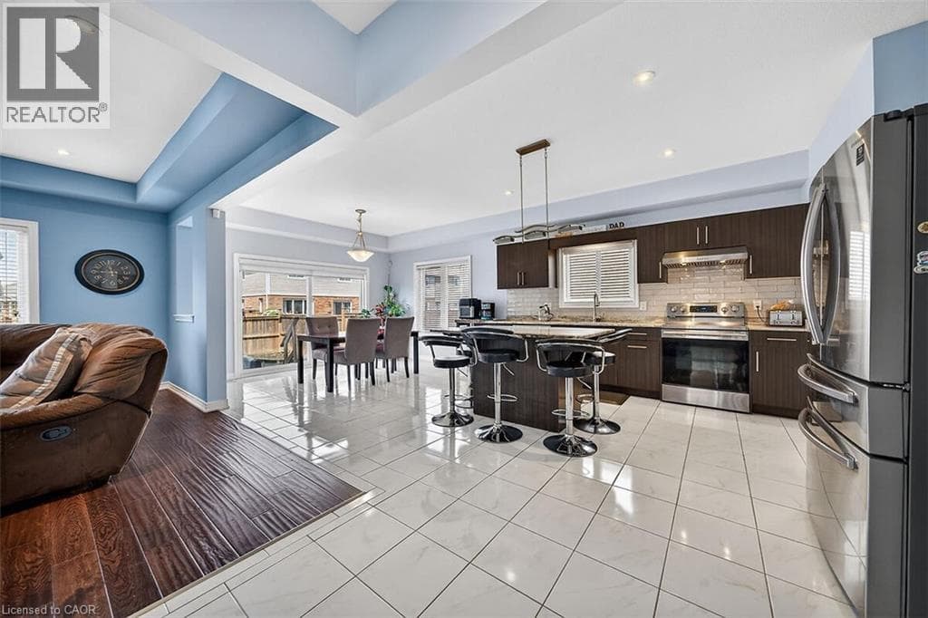 Single Family at 7773 CLENDENNING Street, Niagara Falls, Ontario - Photo 10 - RE/MAX Garden City Realty
