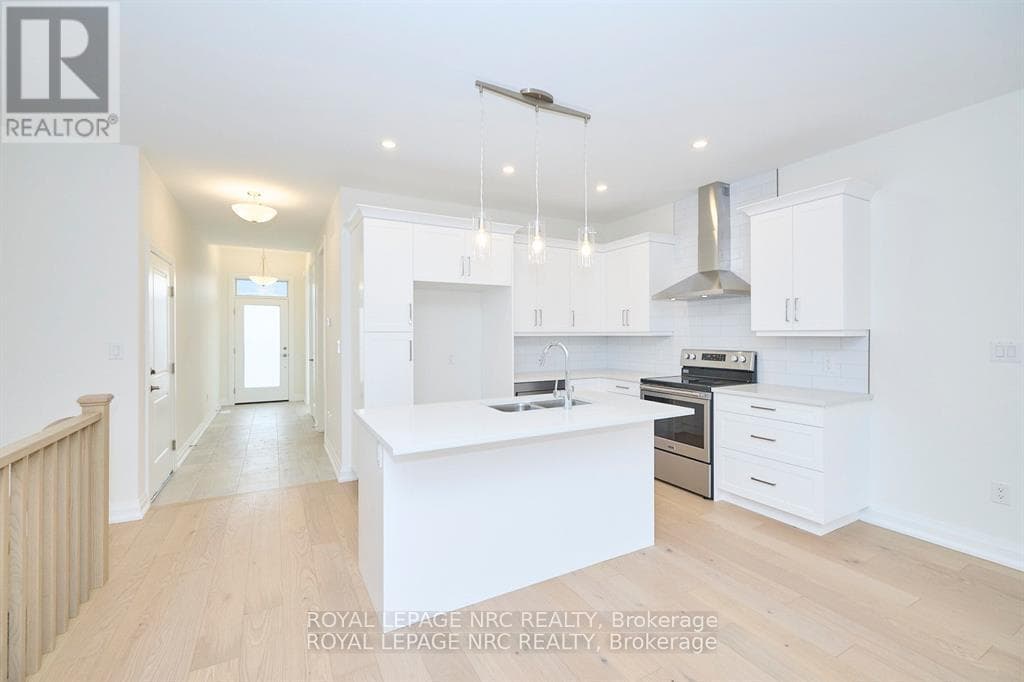 Single Family at 32- 9150 Willoughby Drive, Niagara Falls (Chippawa), Ontario - Photo 5 - RE/MAX Garden City Realty