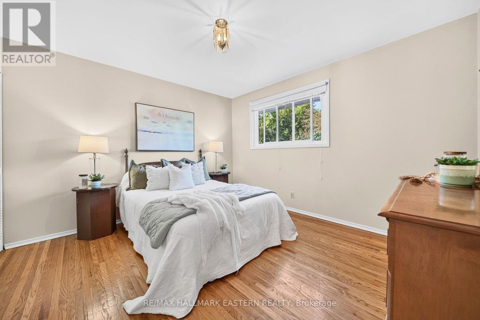 Single Family at 1337 Franklin Drive, Peterborough (Northcrest Ward 5), Ontario - Photo 7 - RE/MAX Garden City Realty