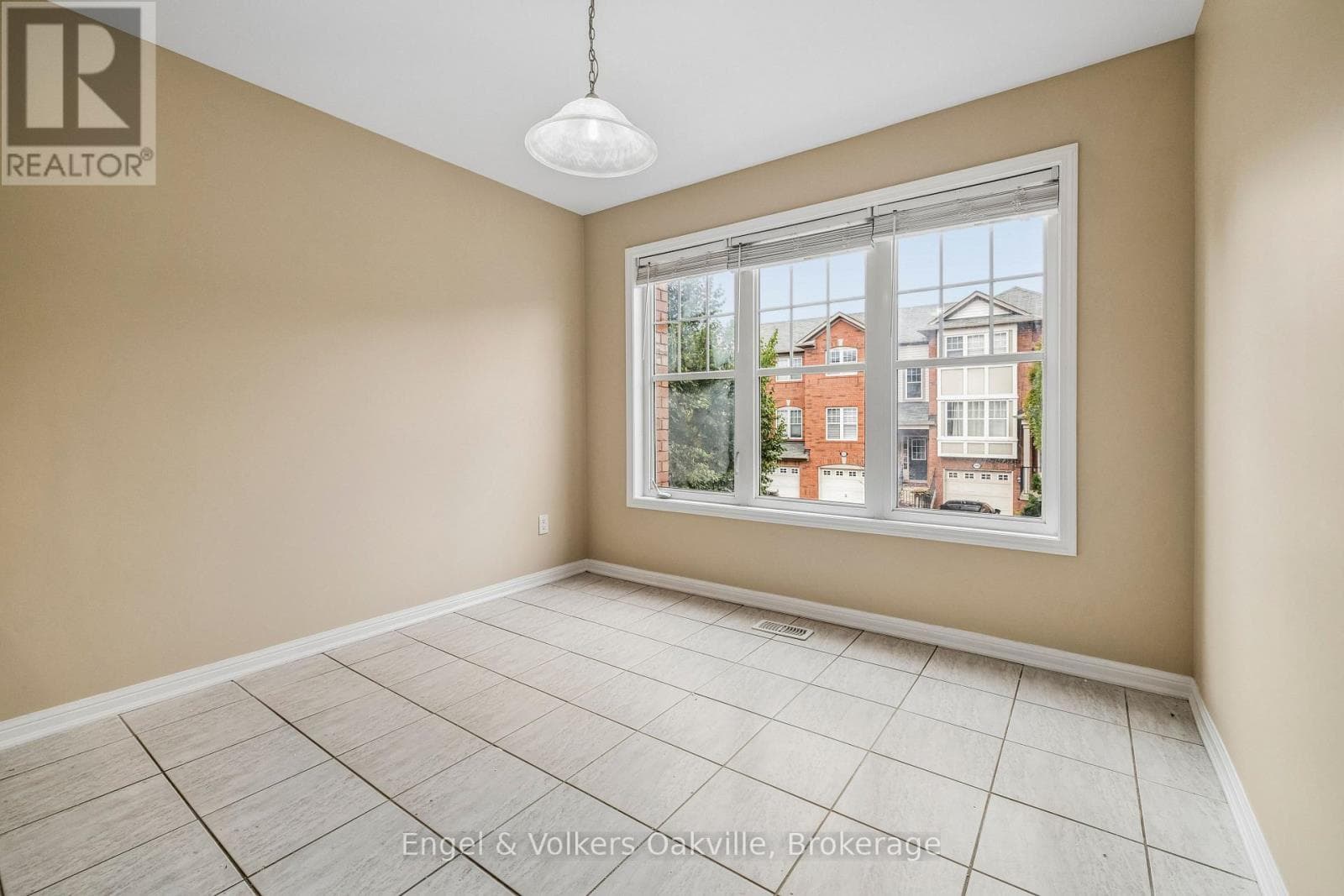 Single Family at 2408 Coho Way, Oakville (WM Westmount), Ontario - Photo 9 - RE/MAX Garden City Realty