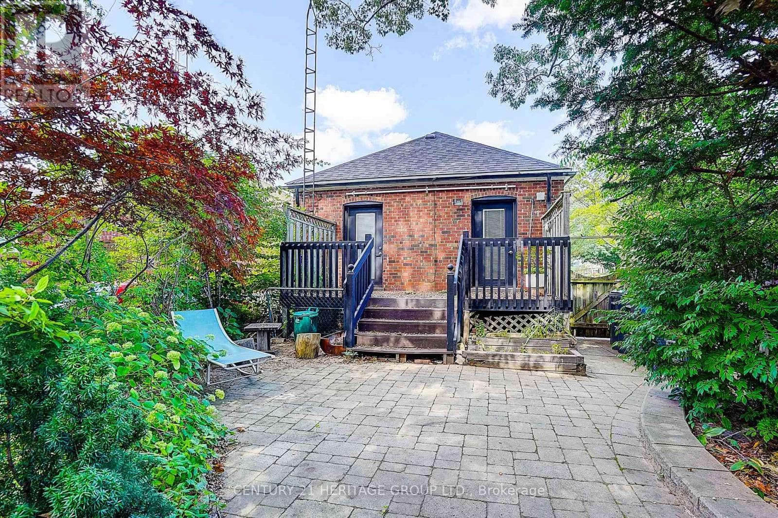 Single Family at 441 Rimilton Avenue, Toronto (Alderwood), Ontario - Photo 6 - RE/MAX Garden City Realty