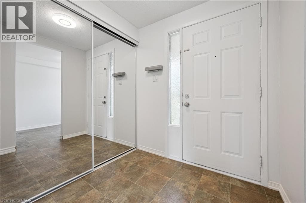 Single Family at 2- 750 ERINBROOK Drive, Kitchener, Ontario - Photo 4 - RE/MAX Garden City Realty