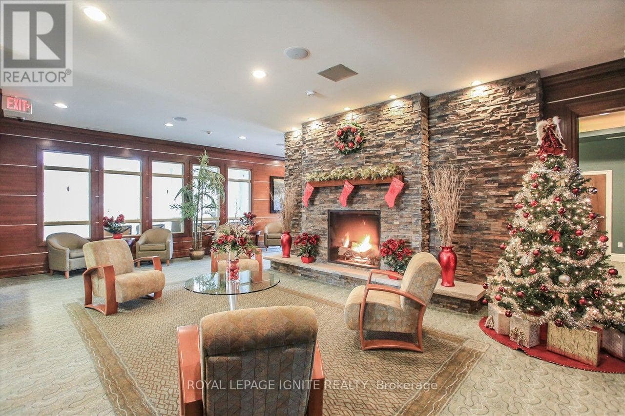 Single Family at 213- 65 Shipway Avenue, Clarington (Newcastle), Ontario - Photo 4 - RE/MAX Garden City Realty