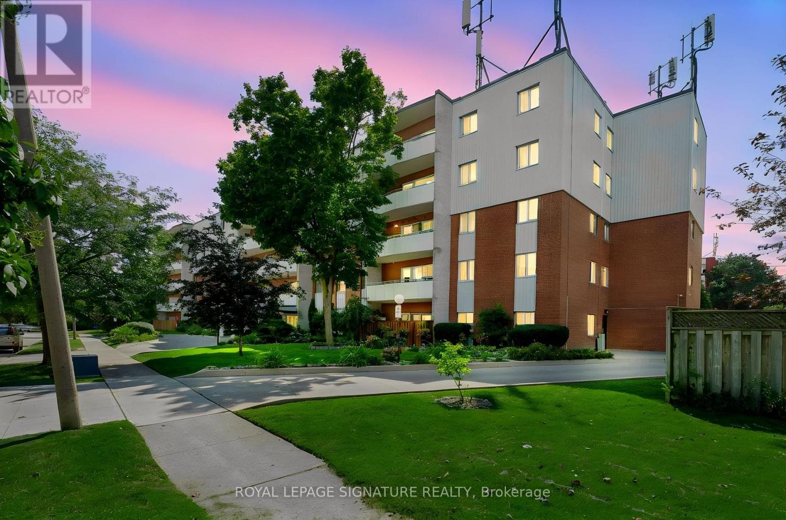 401- 2485 Woking Crescent