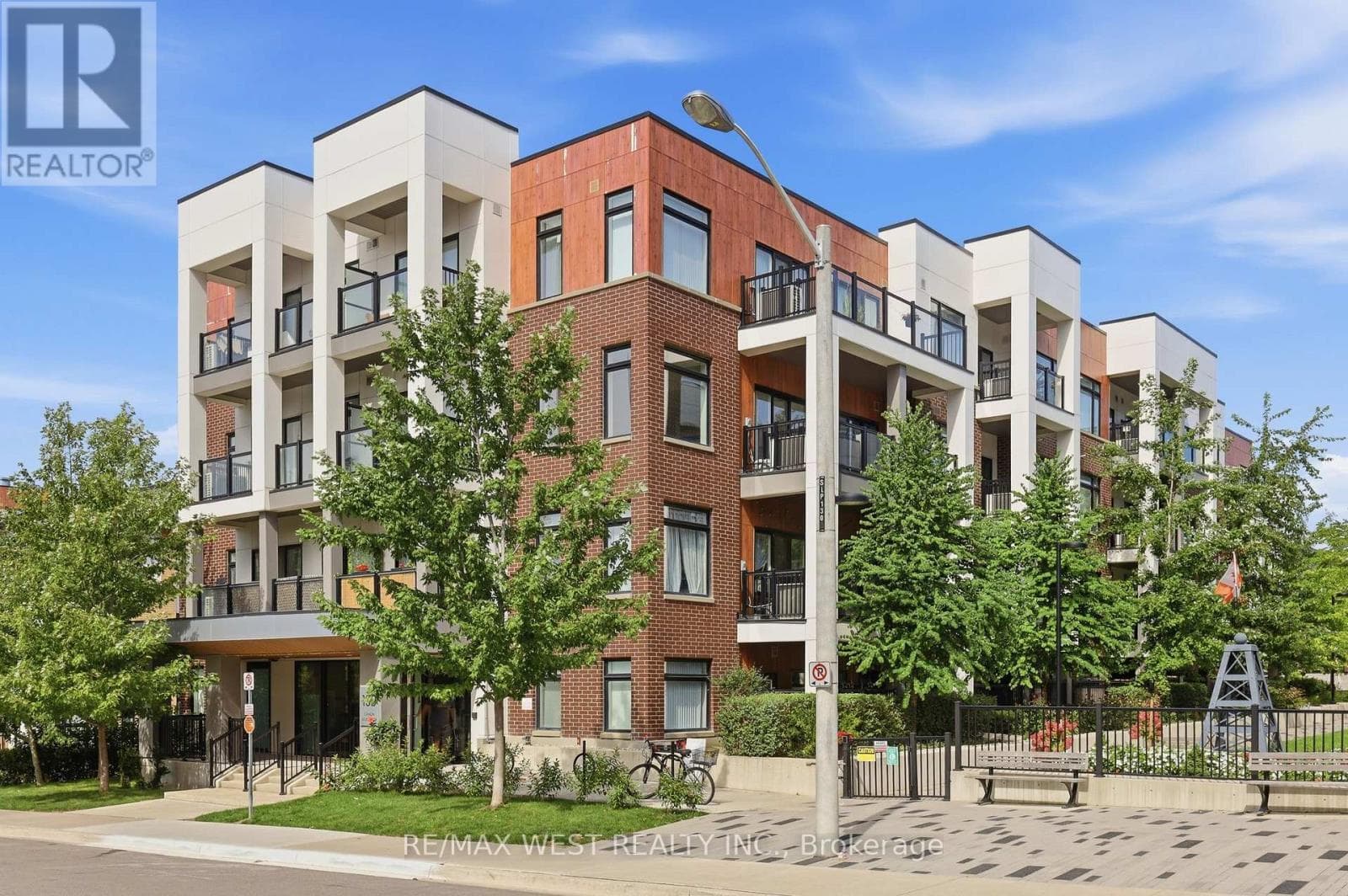 302- 130 Canon Jackson Drive