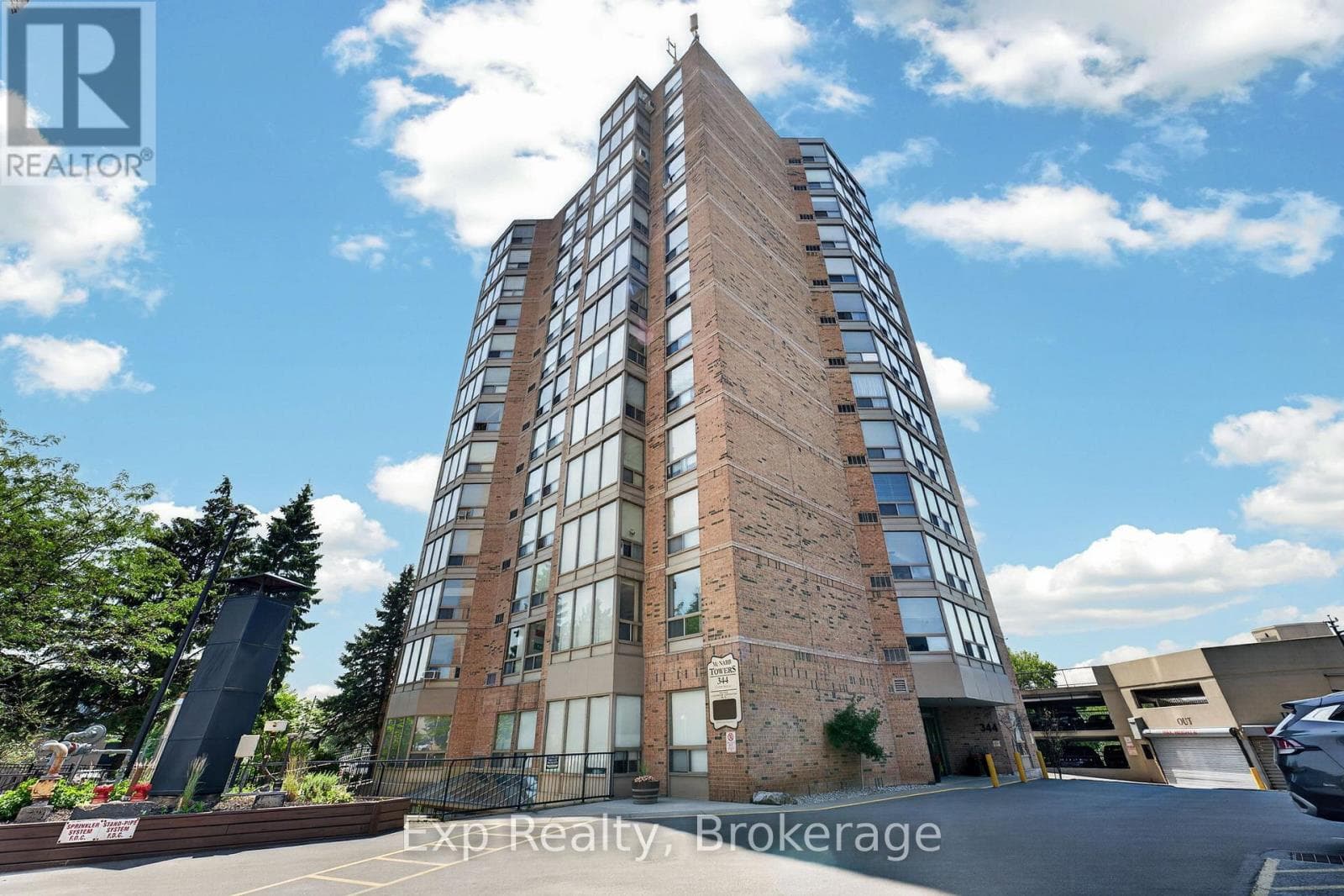 305- 344 Front Street