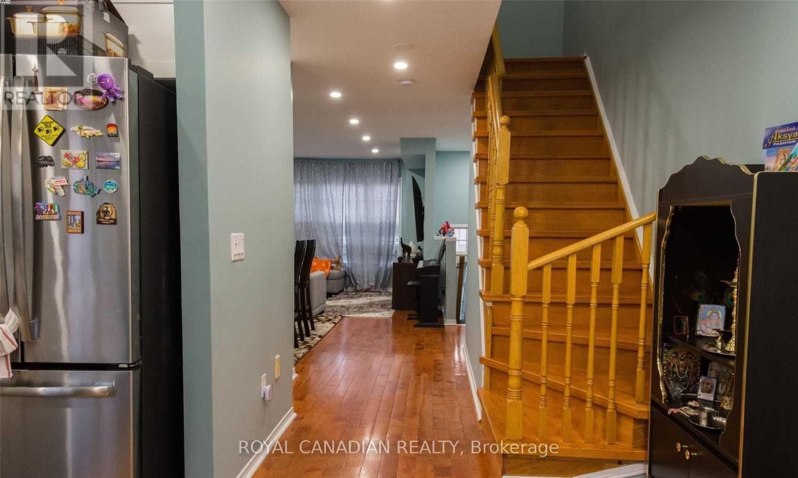 Single Family at 209- 5030 Heatherleigh Avenue, Mississauga (East Credit), Ontario - Photo 7 - RE/MAX Garden City Realty