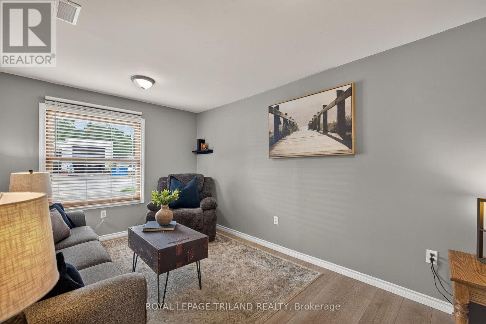 Single Family at 6422 Bradish Road, London South (South A), Ontario - Photo 4 - RE/MAX Garden City Realty