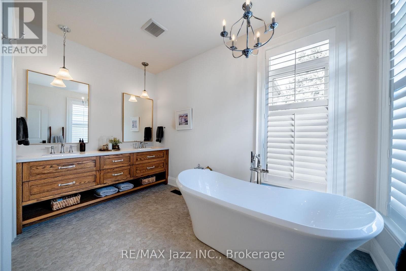 Single Family at 54 Ward Street, Whitby, Ontario - Photo 6 - RE/MAX Garden City Realty