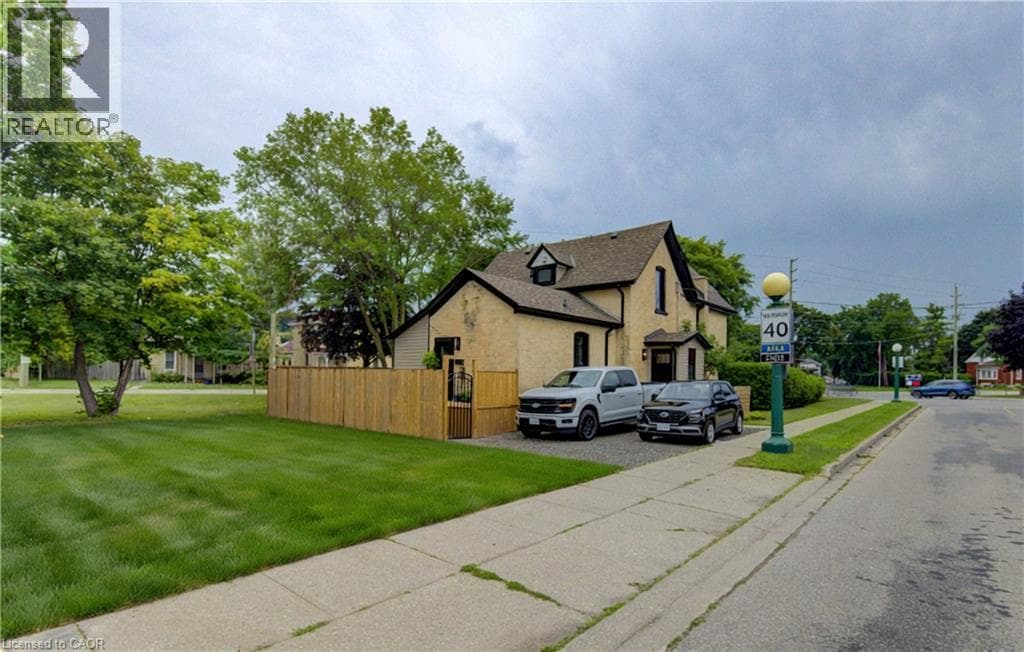 Single Family at 86 ST ANDREWS Street, Cambridge, Ontario - Photo 3 - RE/MAX Garden City Realty