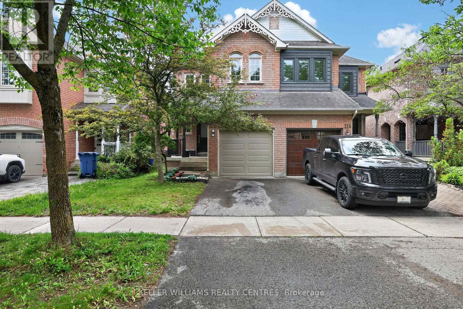 Single Family at 120 Woodroof Crescent, Aurora (Bayview Wellington), Ontario - Photo 2 - RE/MAX Garden City Realty