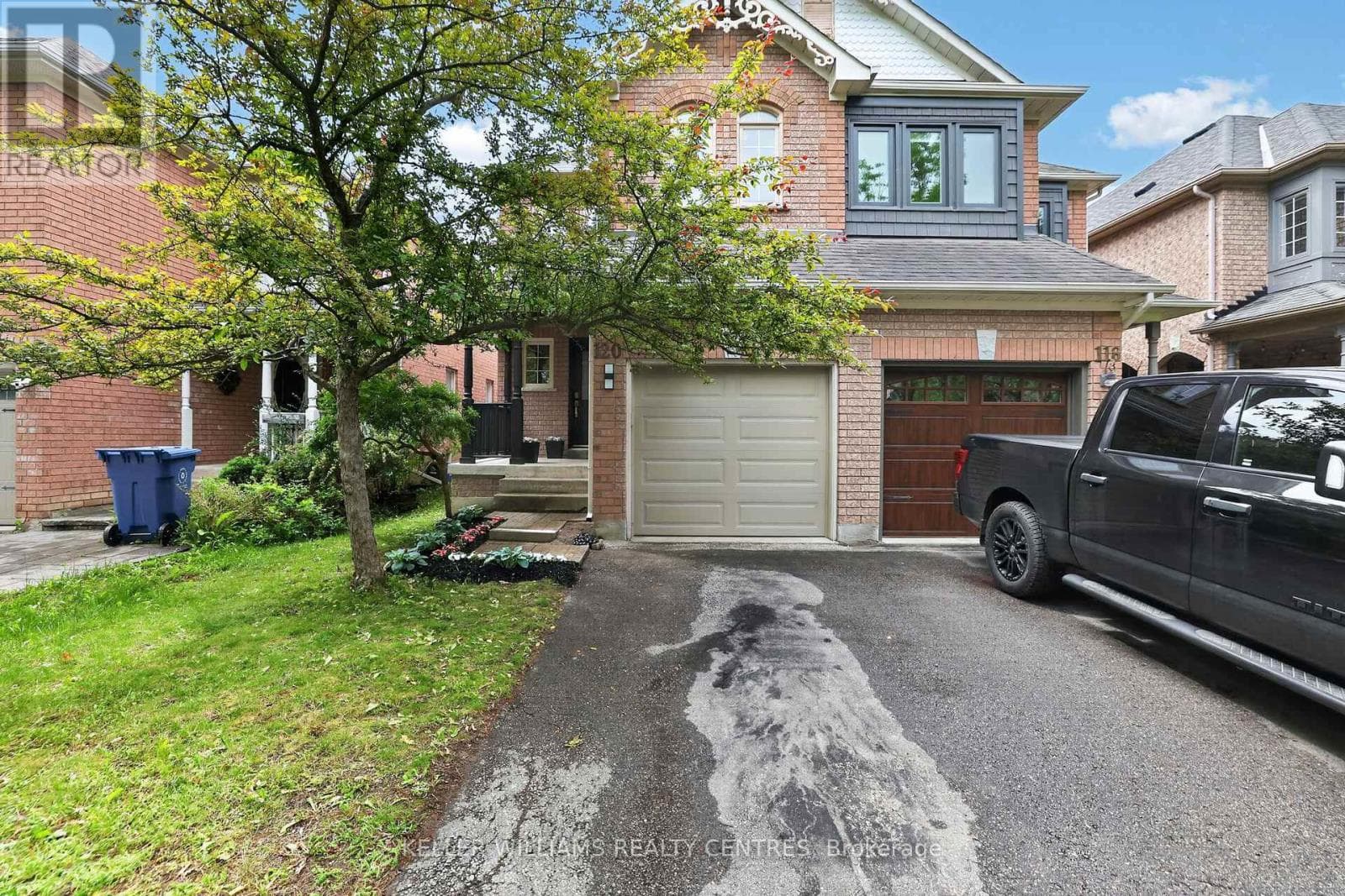 Single Family at 120 Woodroof Crescent, Aurora (Bayview Wellington), Ontario - Photo 4 - RE/MAX Garden City Realty