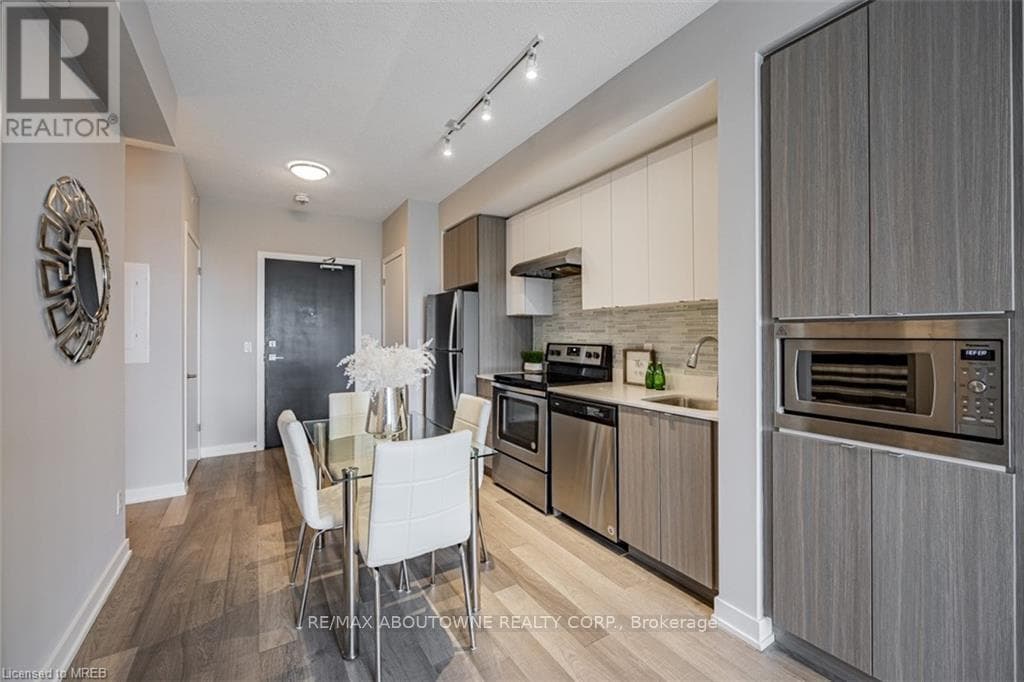 Single Family at B416- 5240 DUNDAS Street, Burlington (Orchard), Ontario - Photo 5 - RE/MAX Garden City Realty