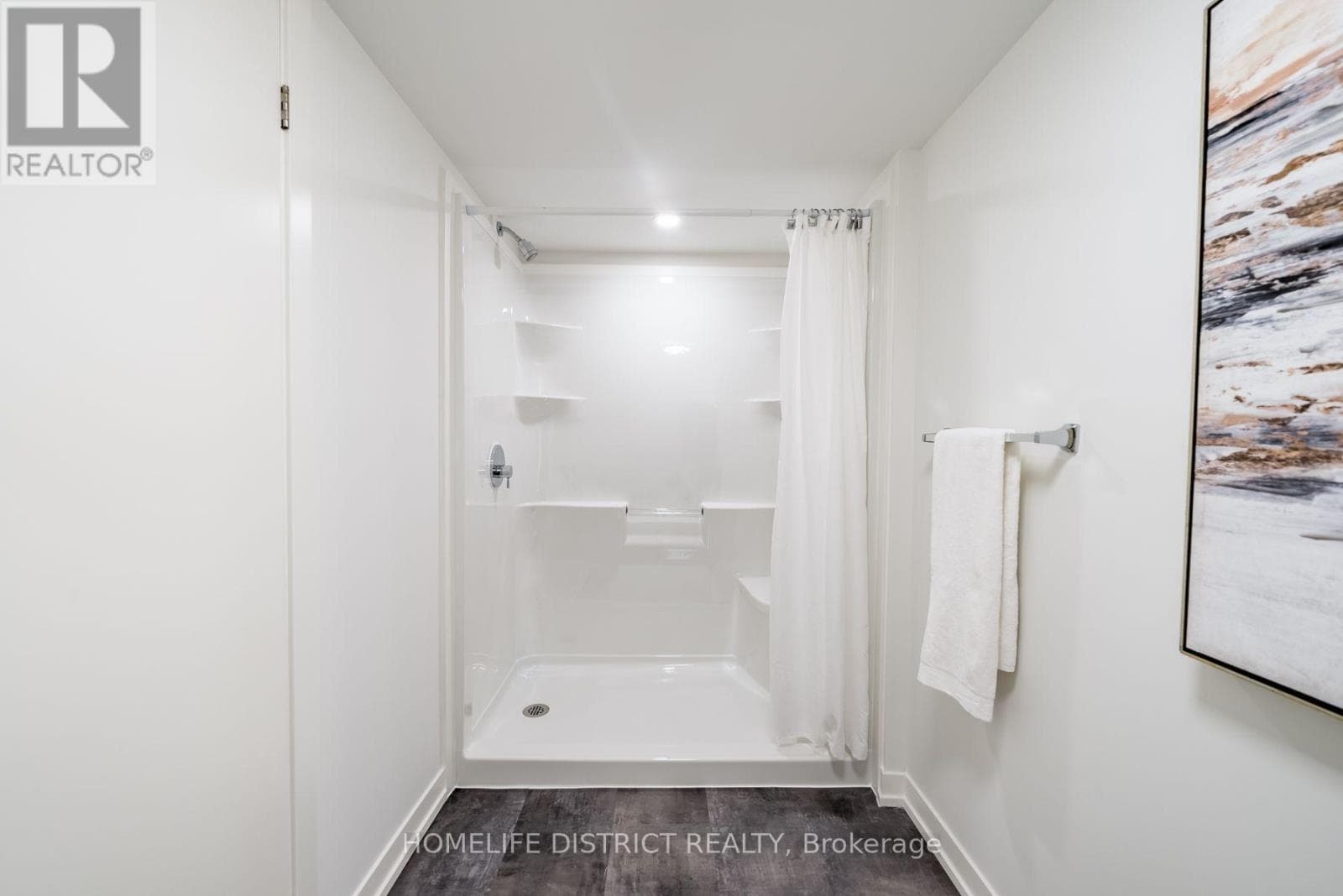 Multi-family at 604- 976 Simcoe Street, Oshawa (Centennial), Ontario - Photo 10 - RE/MAX Garden City Realty