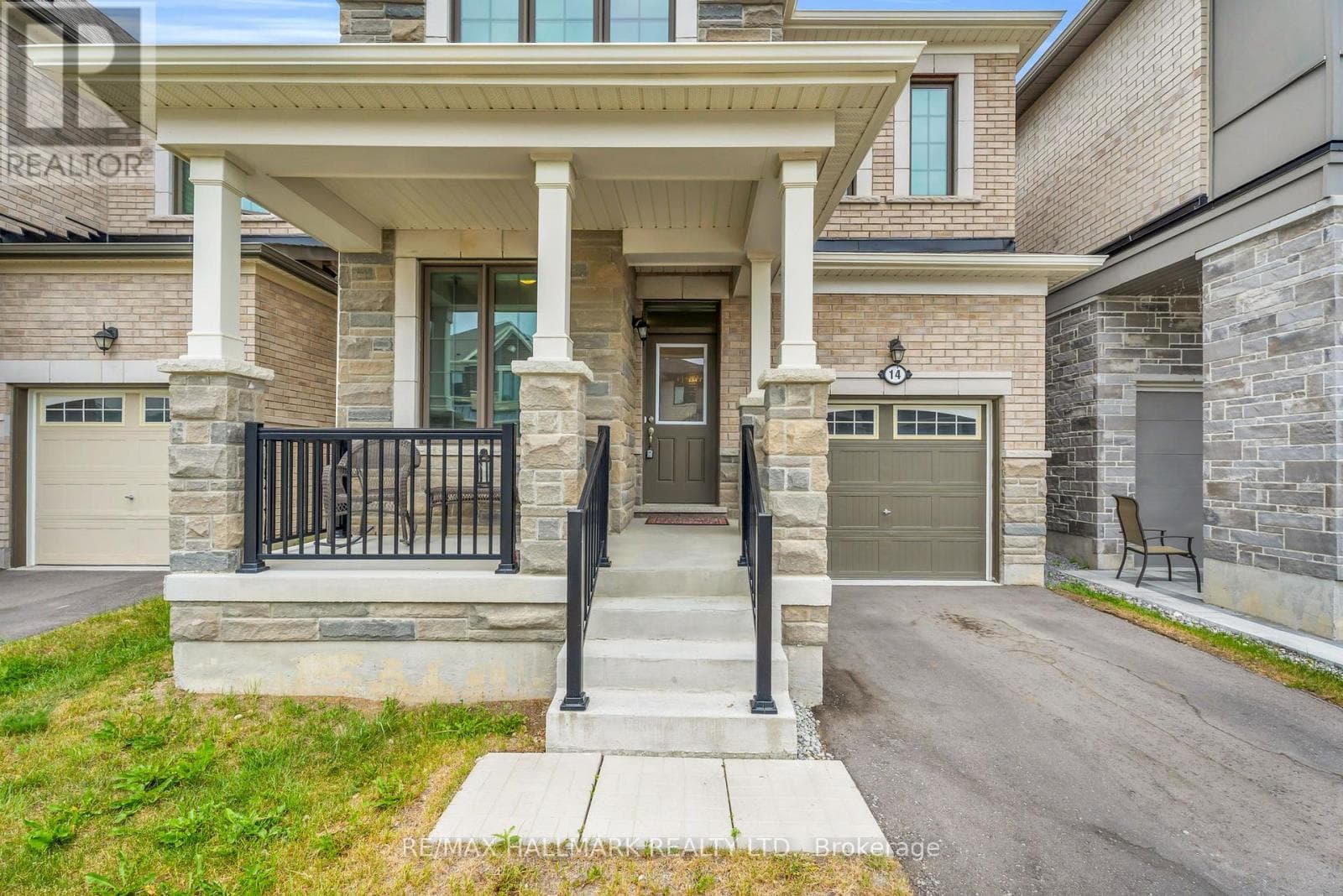 Single Family at 14 Eberly Woods Drive, Markham (Victoria Square), Ontario - Photo 4 - RE/MAX Garden City Realty